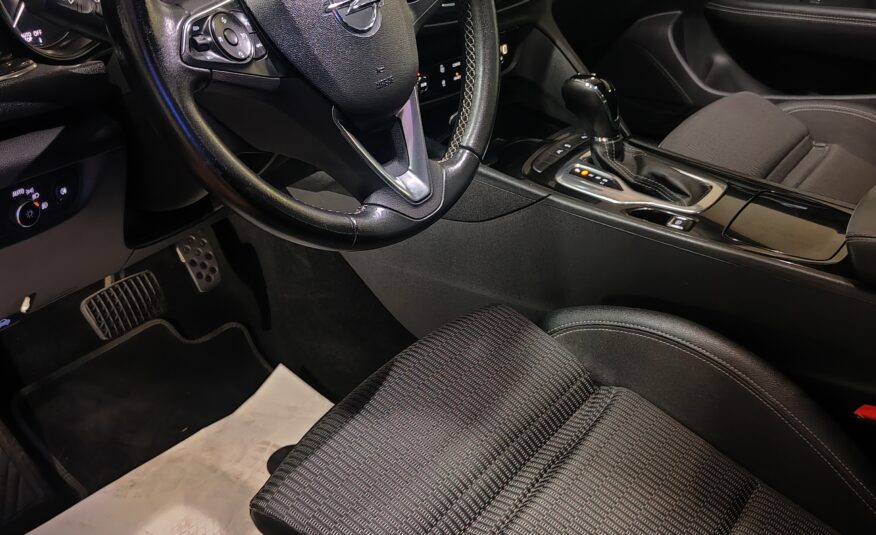OPEL INSIGNIA Exclusivo 180