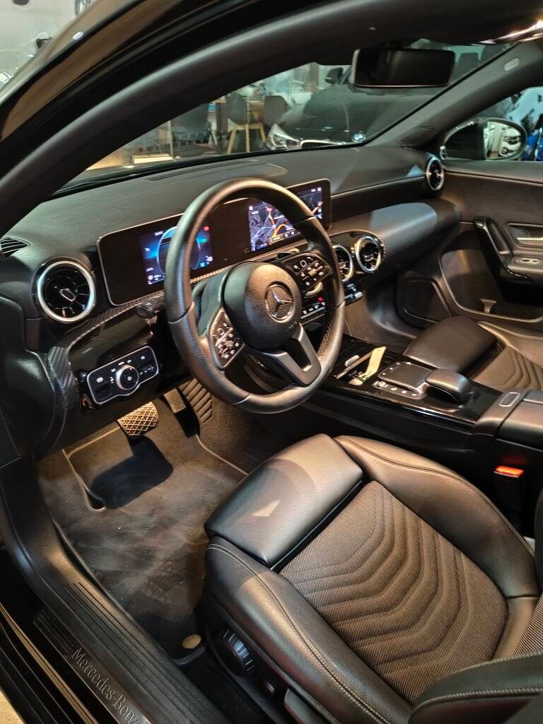 MERCEDES-BENZ CLASE A 180 CDI sedan Style automático