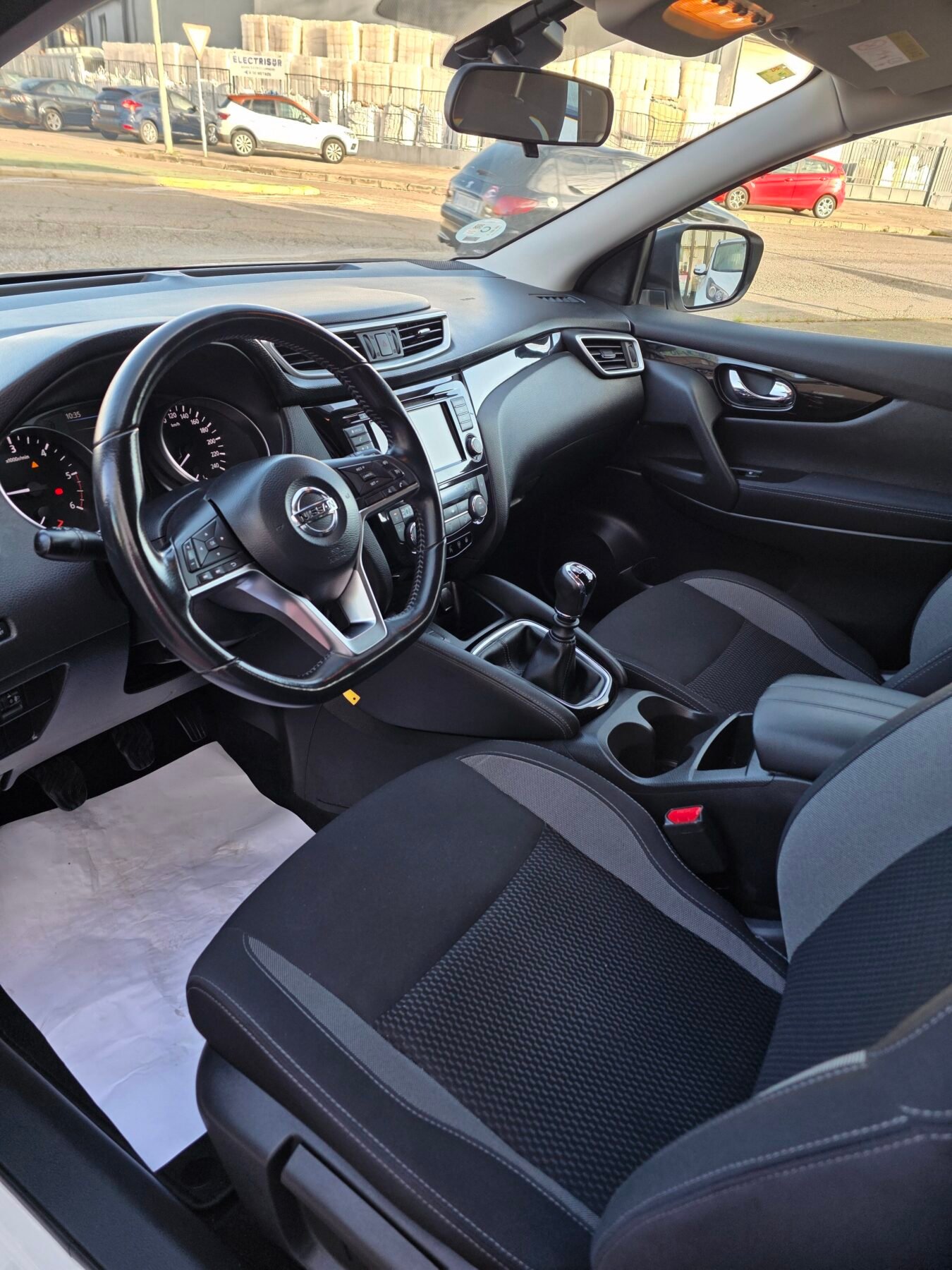 NISSAN Qashqai Acenta 115