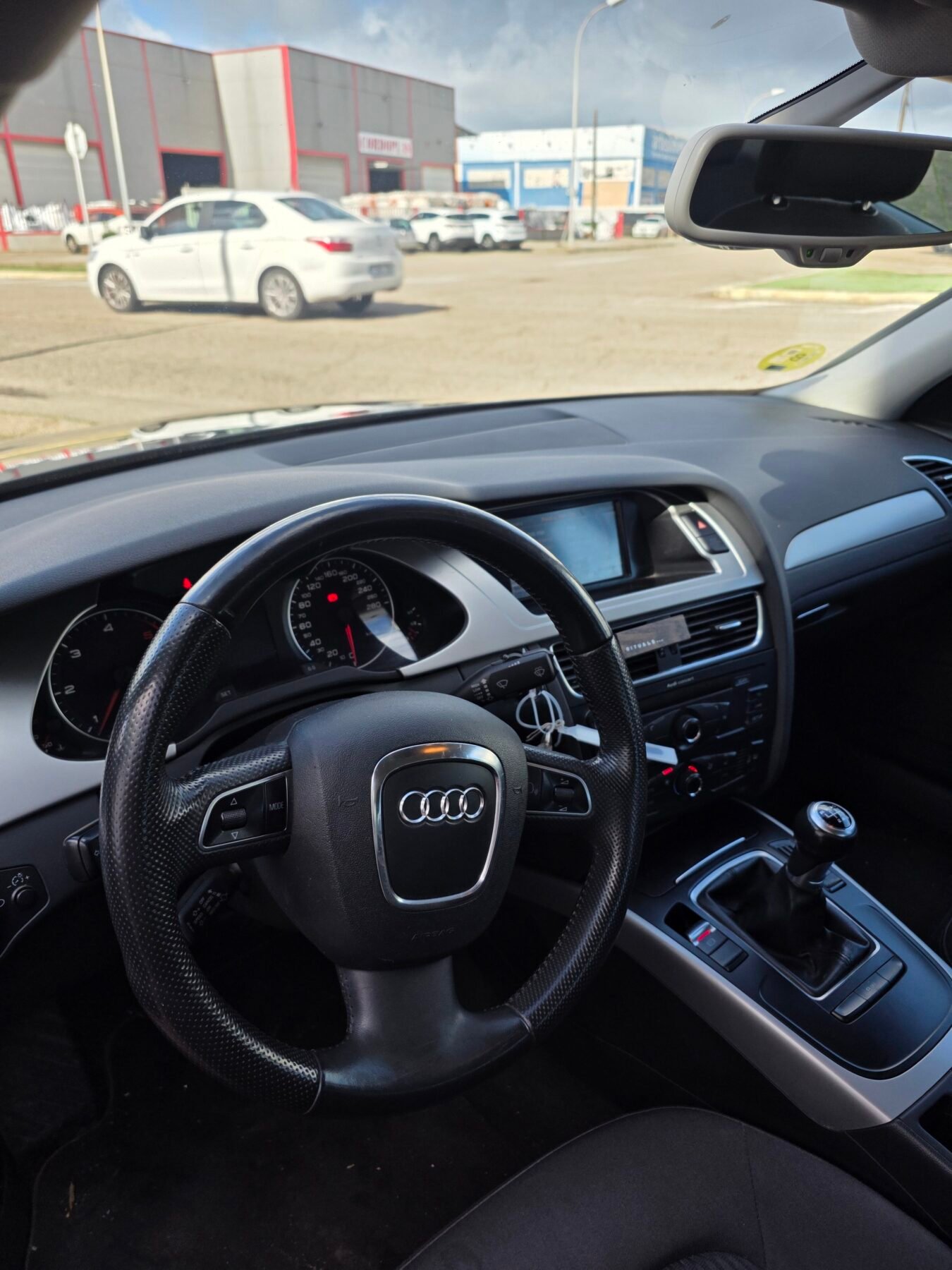 AUDI A4 143 cv 2.0 tdi 