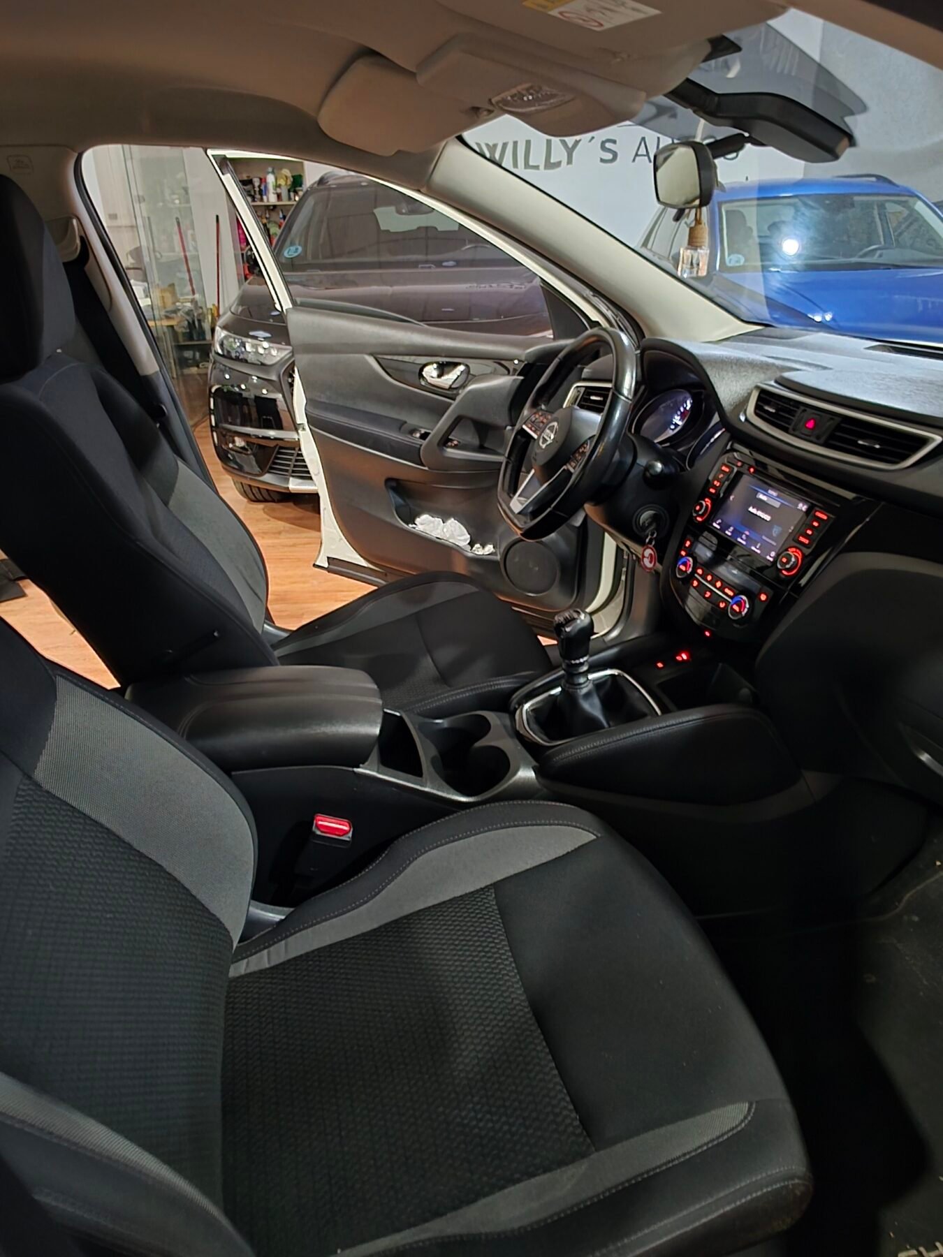 NISSAN Qashqai Acenta 115