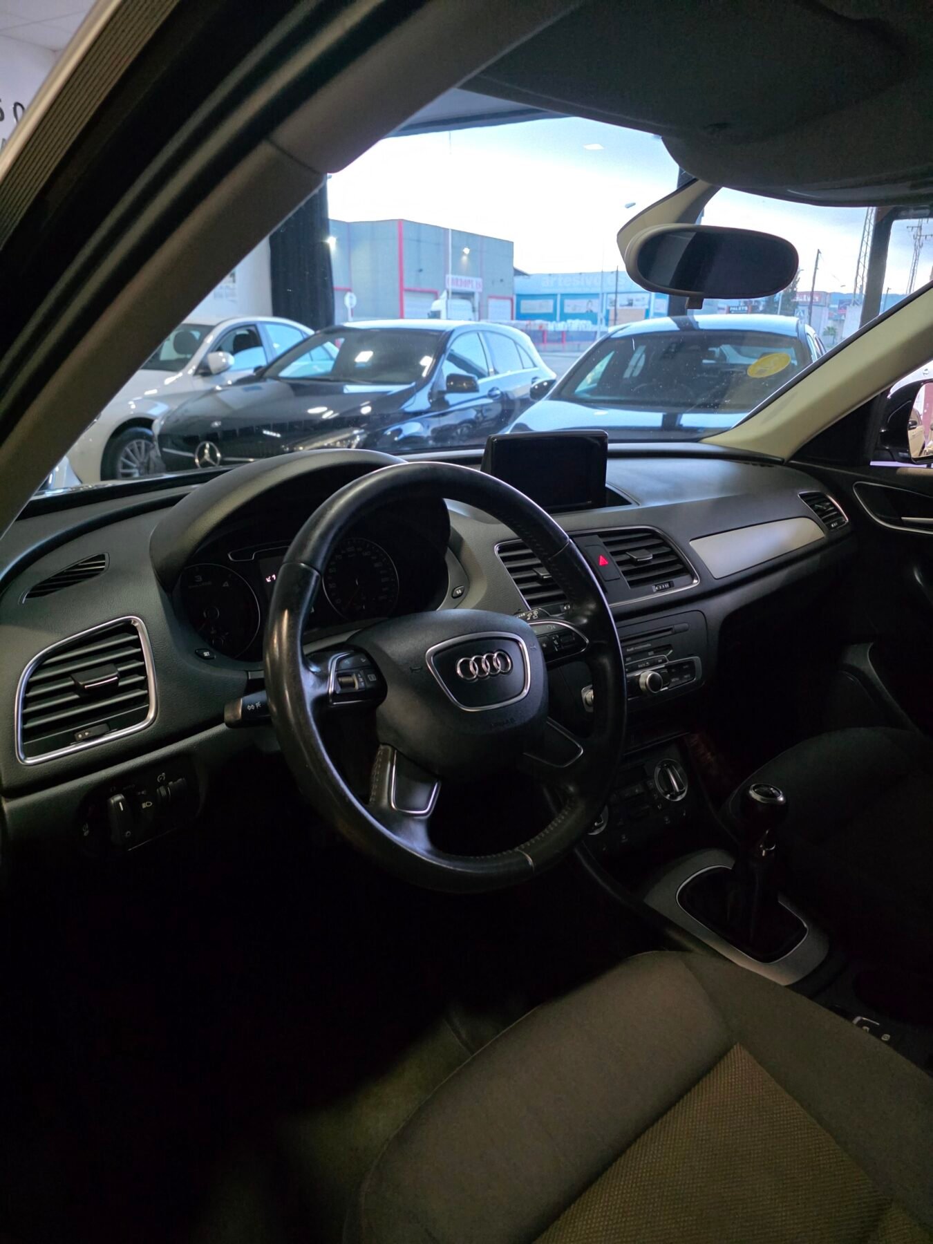 AUDI Q3 2.0 tdi 