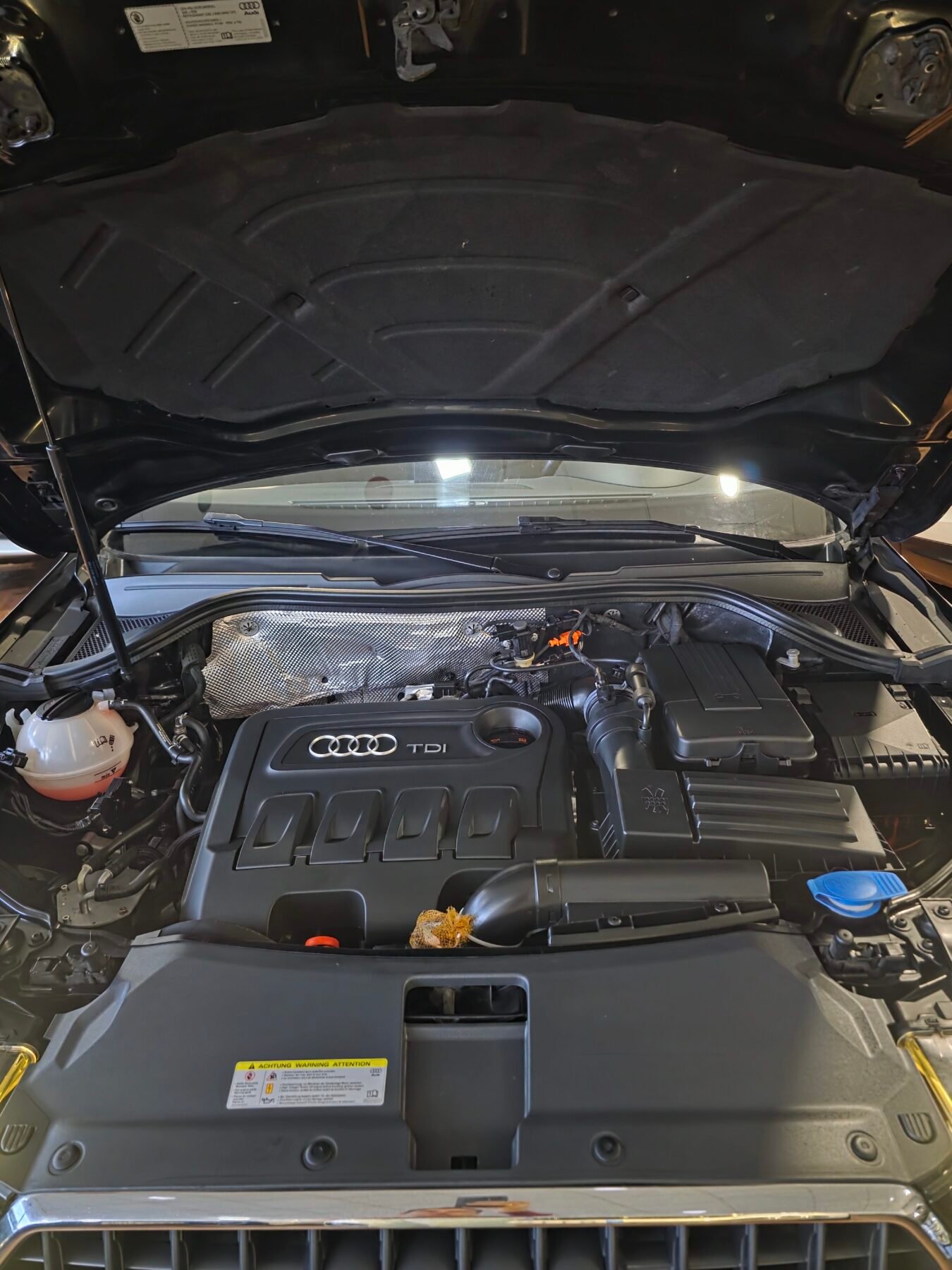AUDI Q3 2.0 tdi 