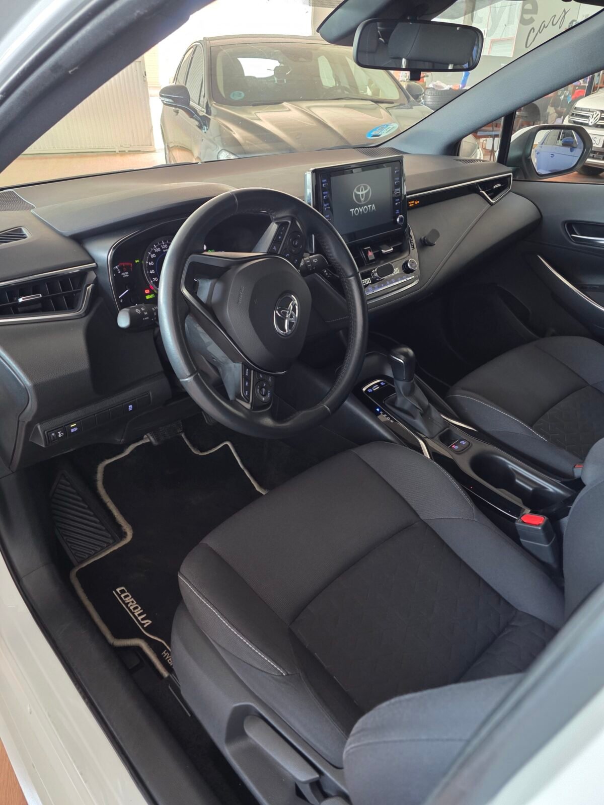 TOYOTA COROLLA 1.8 hibrido 