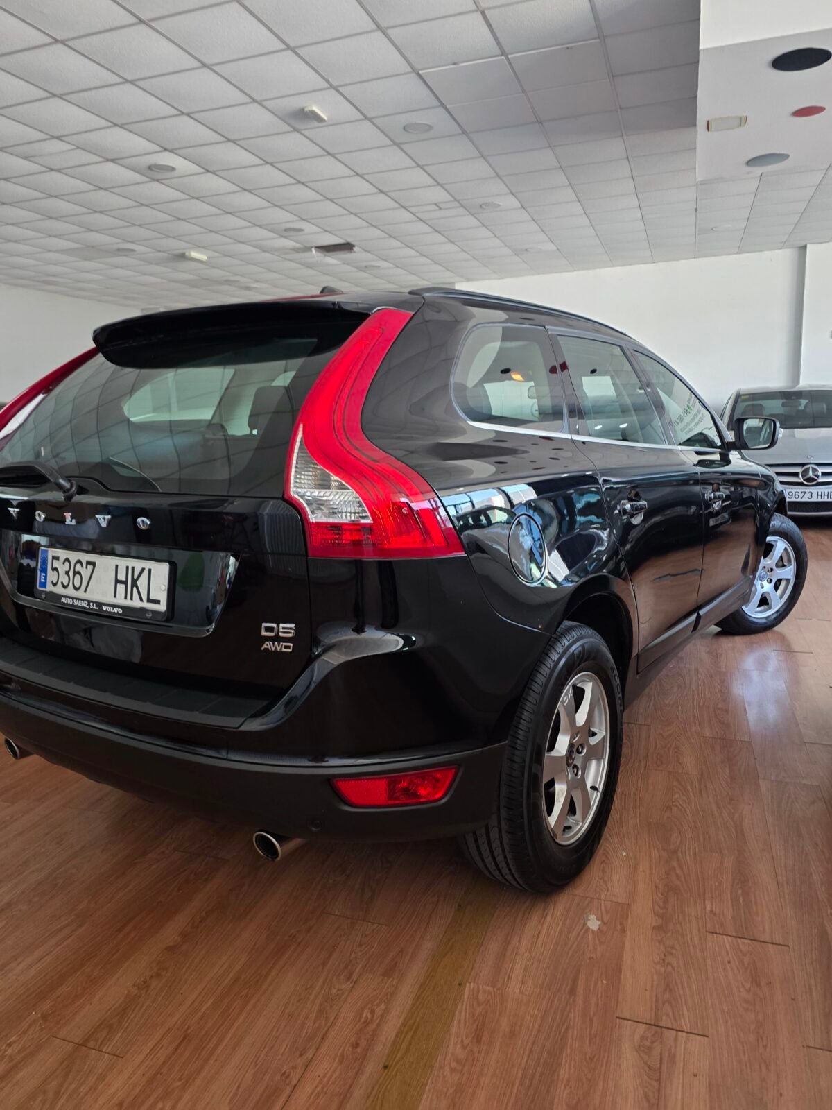 VOLVO XC60 2.4 d 215 cv 