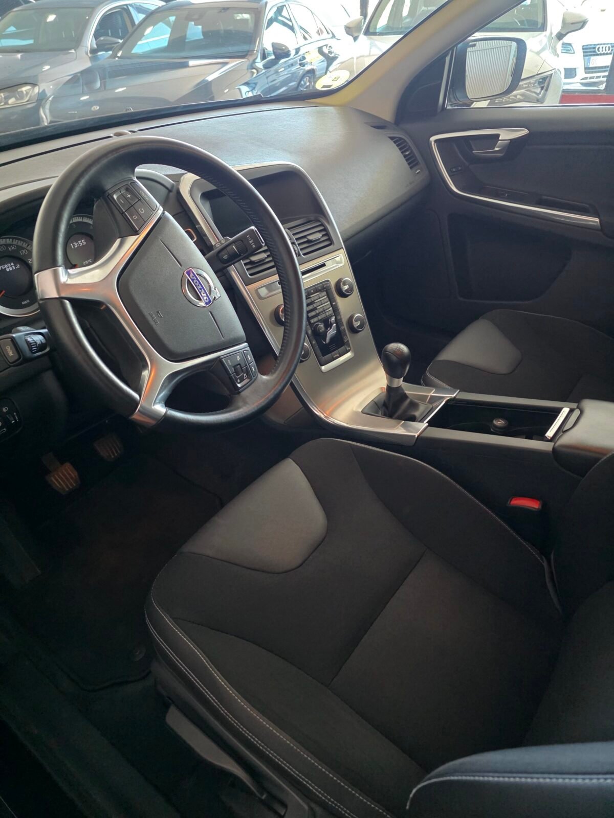 VOLVO XC60 2.4 d 215 cv 