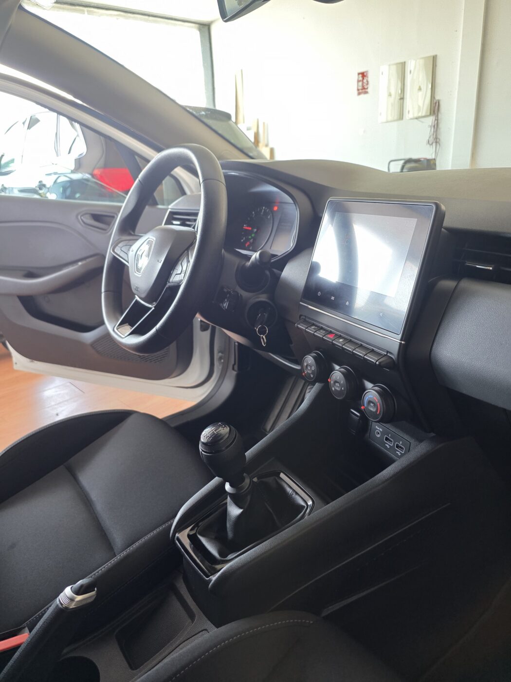 RENAULT Clio 100 cv android