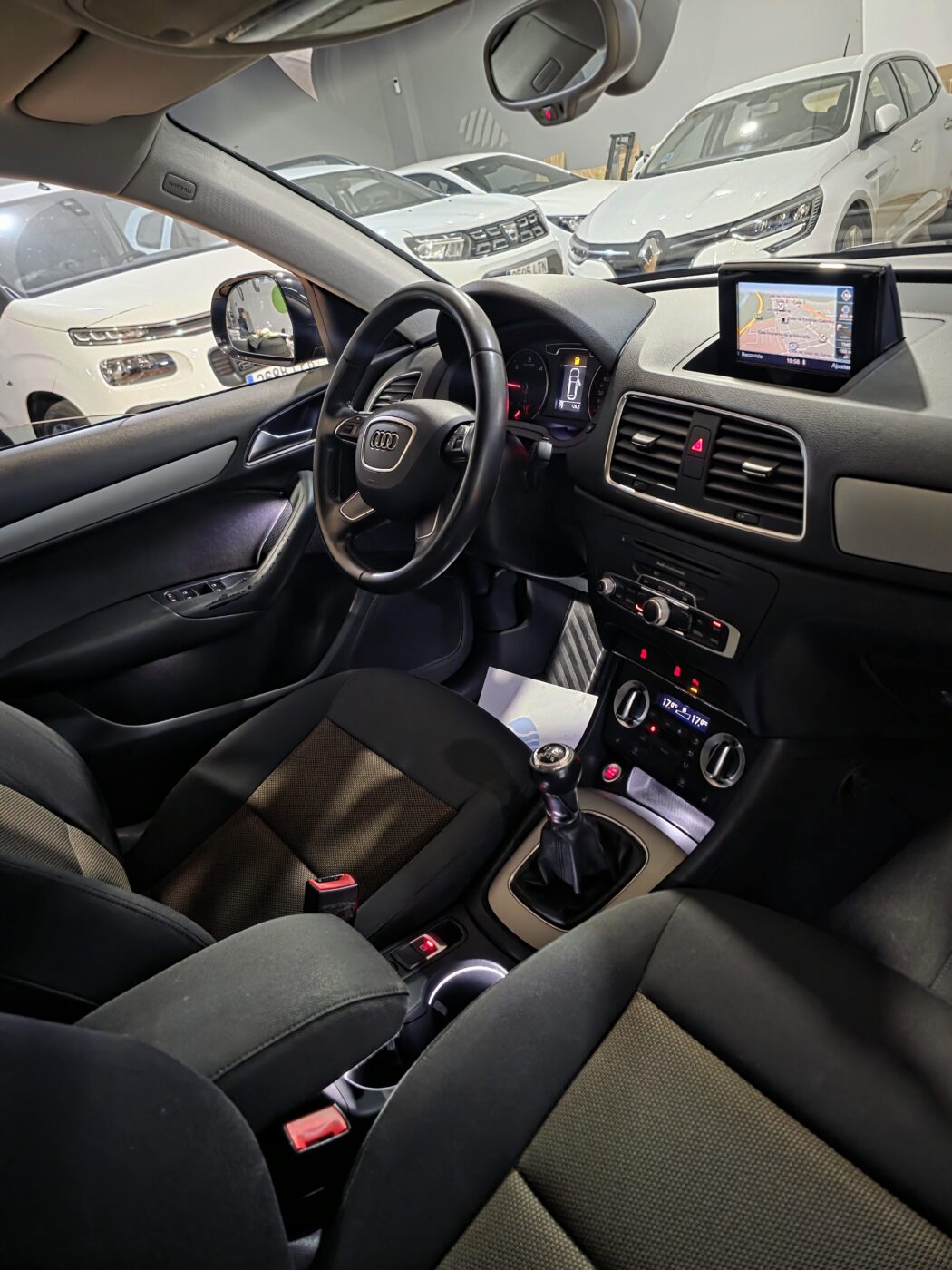 AUDI Q3 2.0 tdi advance